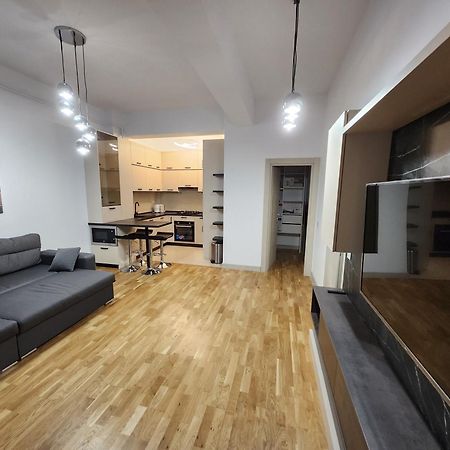 Near Airport 2 Rooms Apartments In Himson Ιάσιο Εξωτερικό φωτογραφία